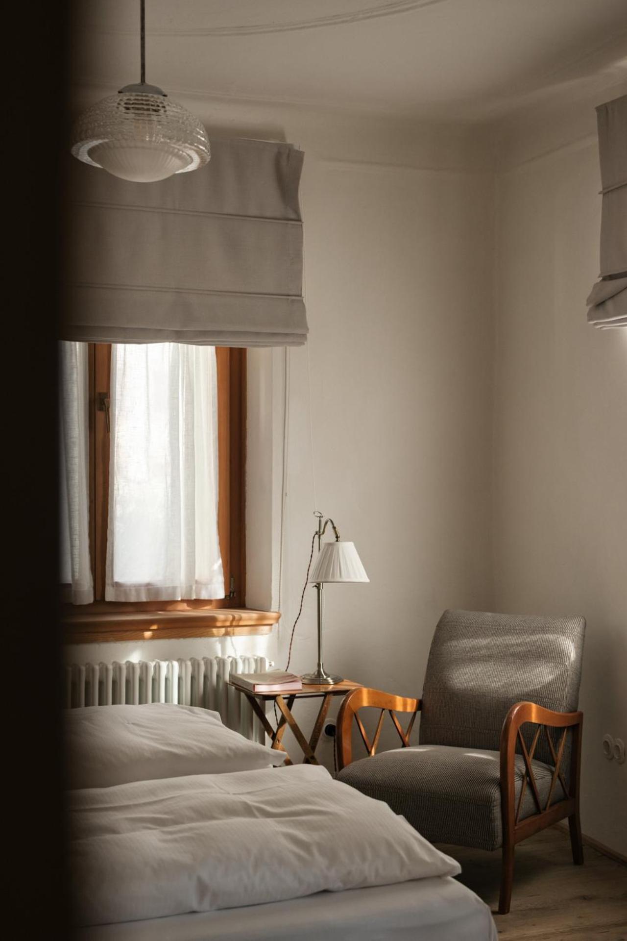 1477 Reichhalter Bed & Breakfast Lana Bagian luar foto